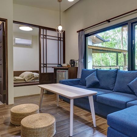 Zhou Ye Cottage Sanyi Exterior foto