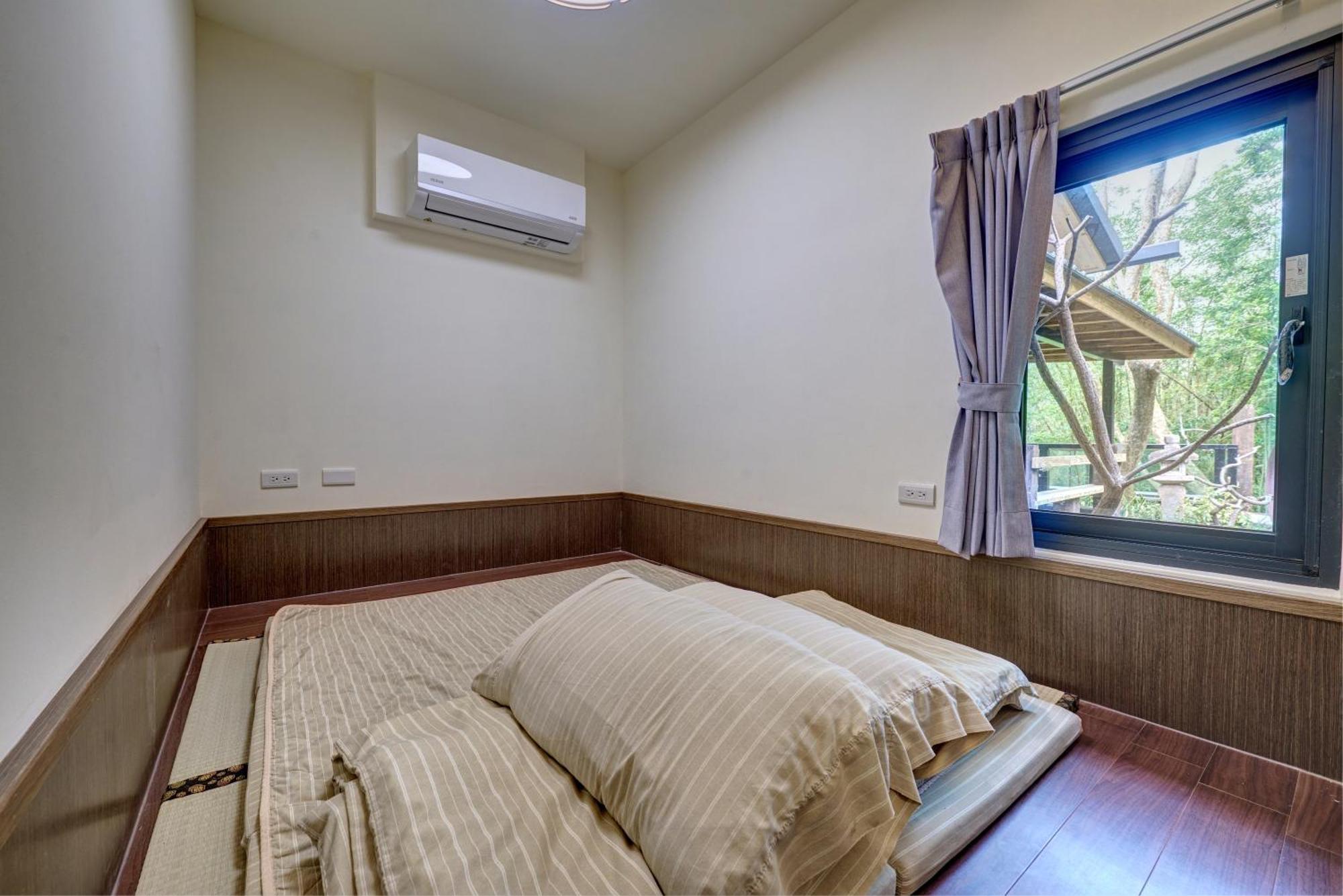 Zhou Ye Cottage Sanyi Exterior foto