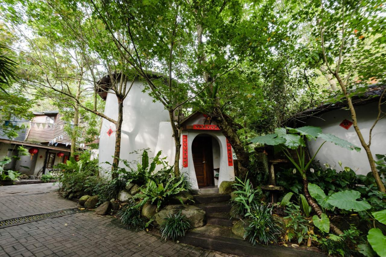 Zhou Ye Cottage Sanyi Exterior foto